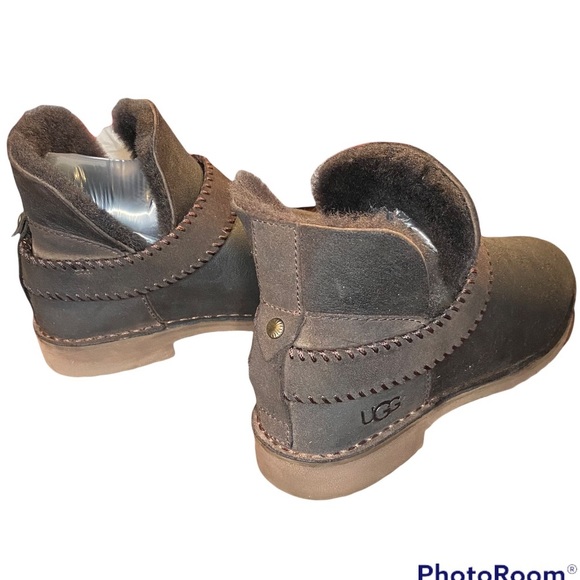 UGG | Shoes | Ugg Mckay Ankle Shear 
